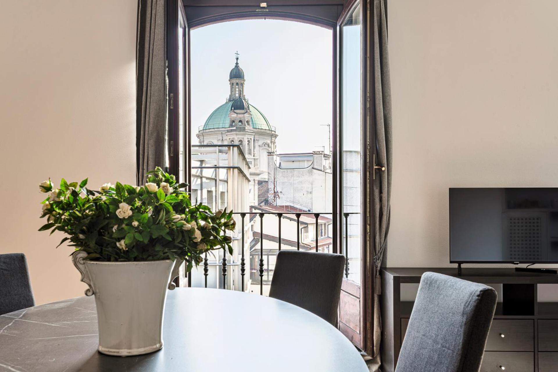 Elegant 2 Bedrooms Apartments Near Duomo มิลาน ภายนอก รูปภาพ