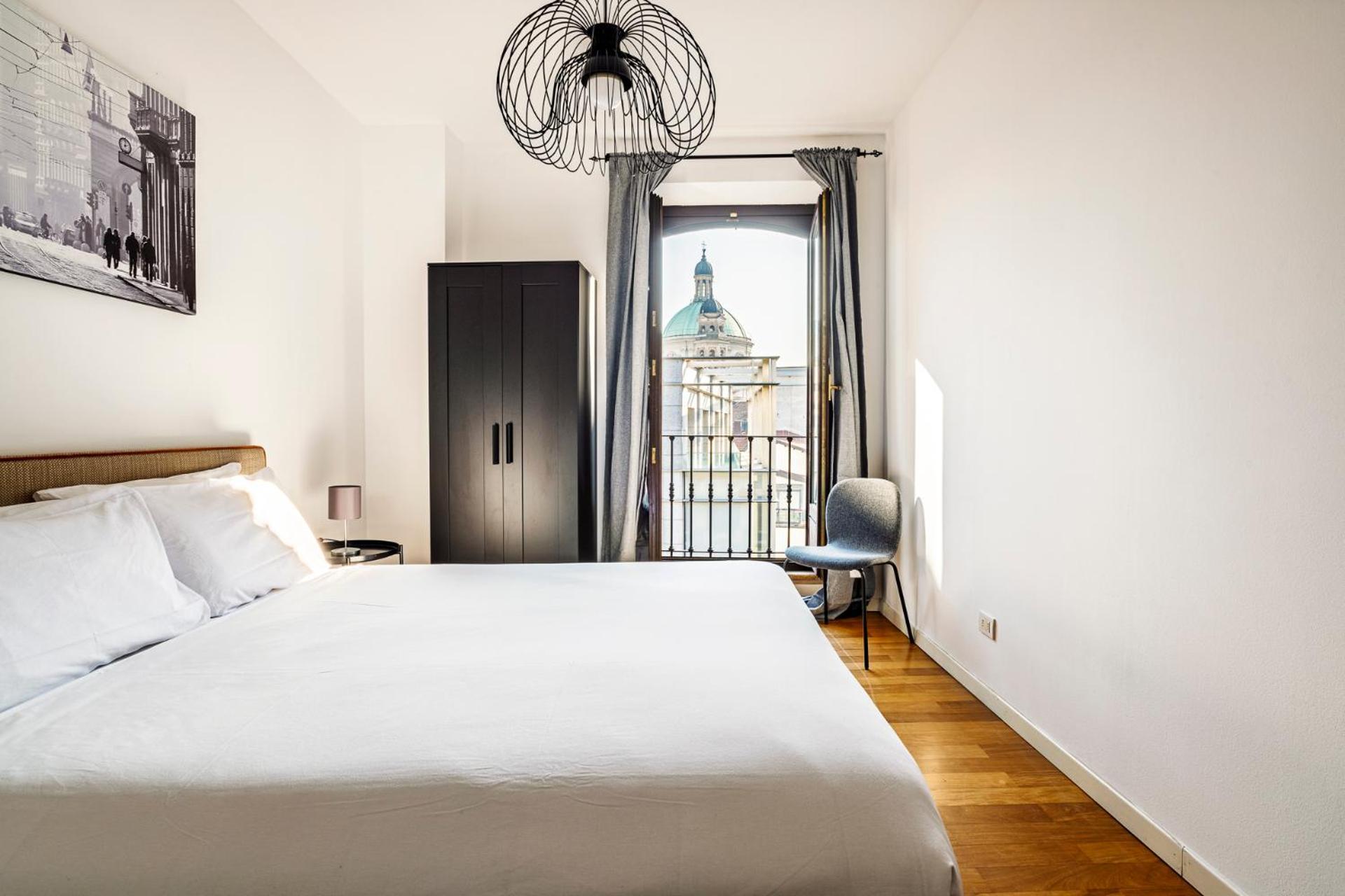 Elegant 2 Bedrooms Apartments Near Duomo มิลาน ภายนอก รูปภาพ