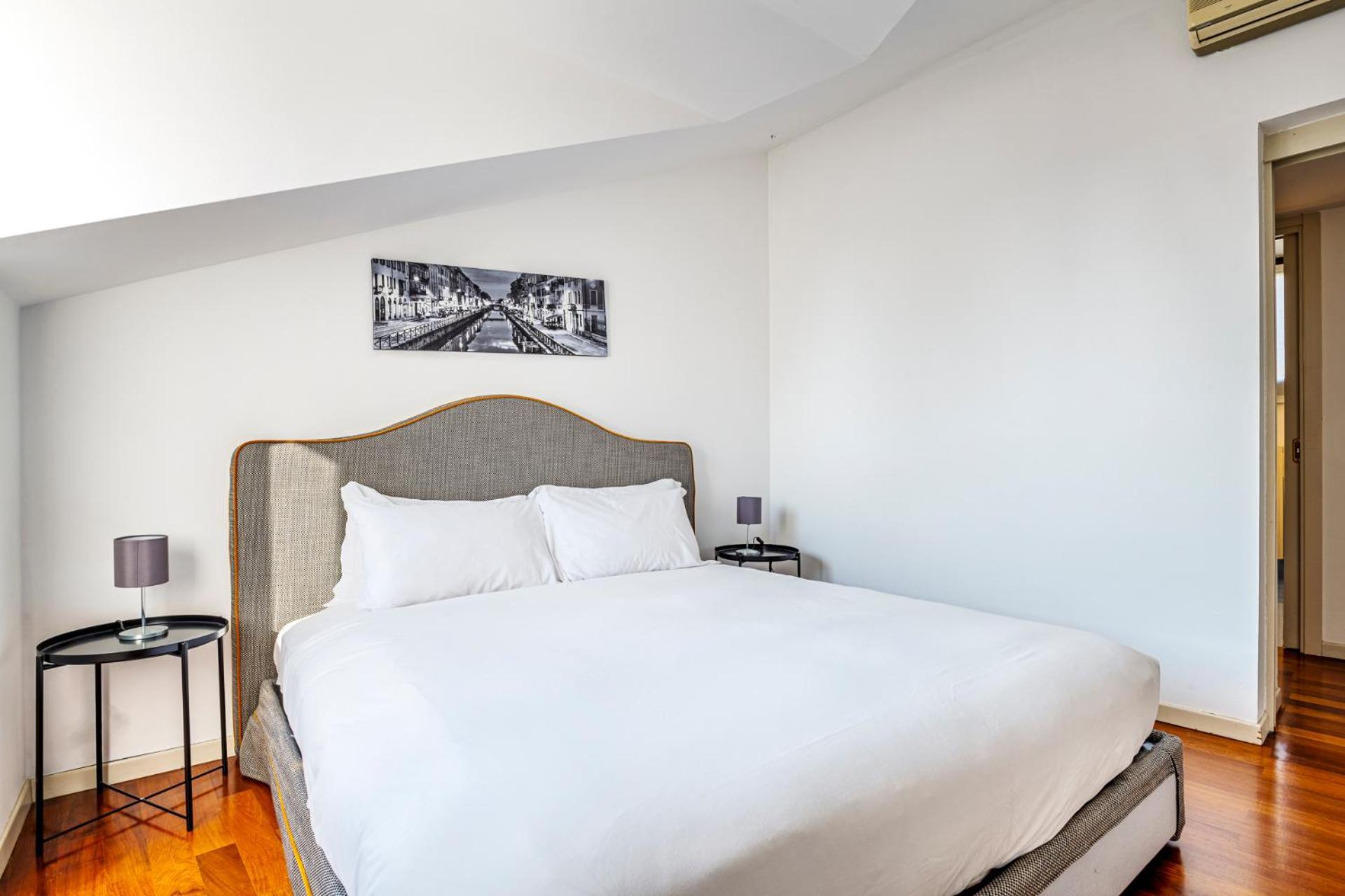 Elegant 2 Bedrooms Apartments Near Duomo มิลาน ภายนอก รูปภาพ